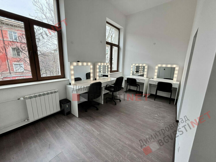 Приключи ремонта на емблематичния за града културен дом "Химик"