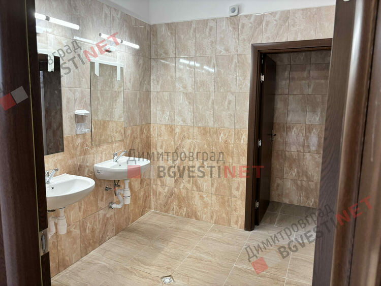 Приключи ремонта на емблематичния за града културен дом "Химик"