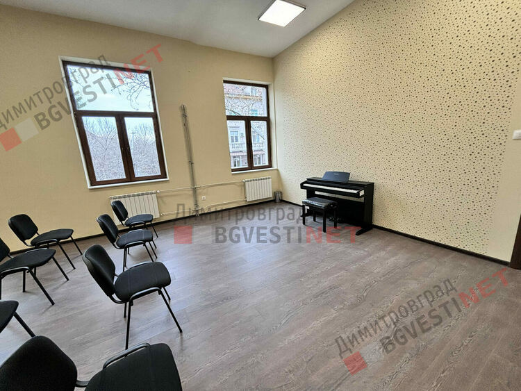 Приключи ремонта на емблематичния за града културен дом "Химик"