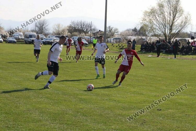 "Саяна Хасково" победи "Атлетик" и продължава напред в турнира за аматьорската купа