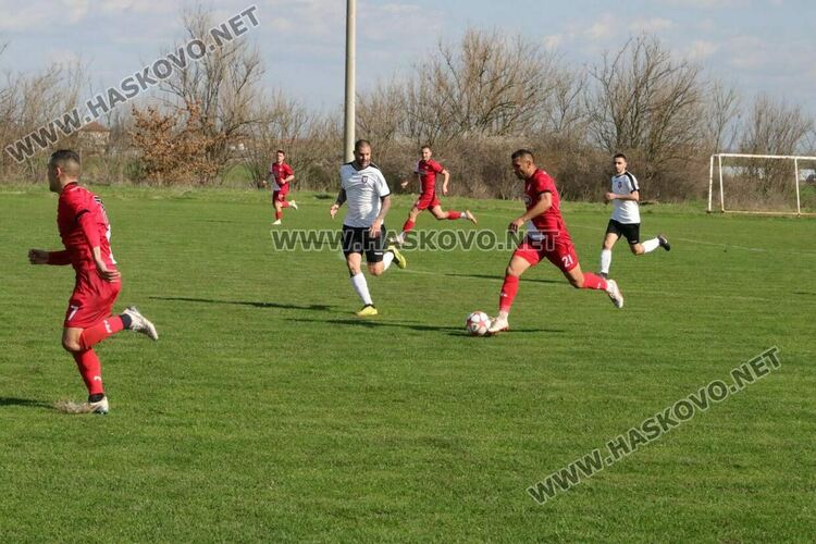 "Саяна Хасково" победи "Атлетик" и продължава напред в турнира за аматьорската купа