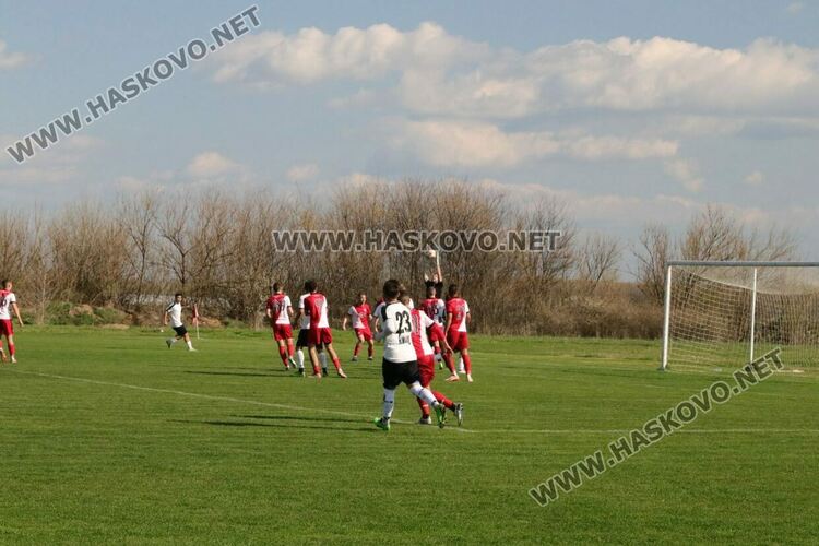 "Саяна Хасково" победи "Атлетик" и продължава напред в турнира за аматьорската купа