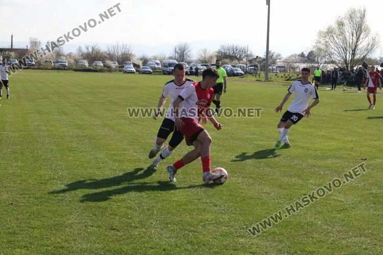 "Саяна Хасково" победи "Атлетик" и продължава напред в турнира за аматьорската купа