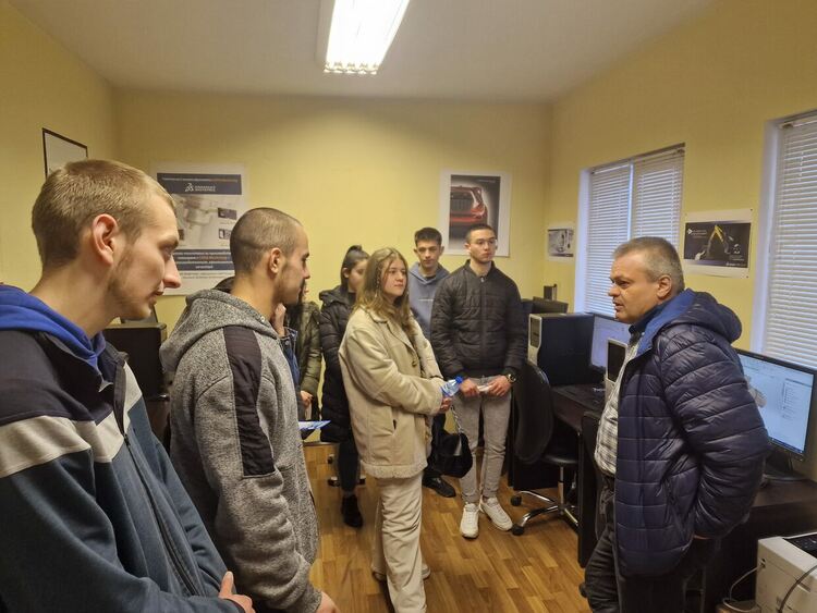 Физико-технологичният факултет към ПУ "Паисий Хилендарски" стартира кандидатстудентската си кампания