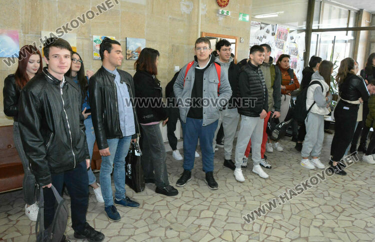 УНСС включва в Центъра си в Хасково местни академични преподаватели