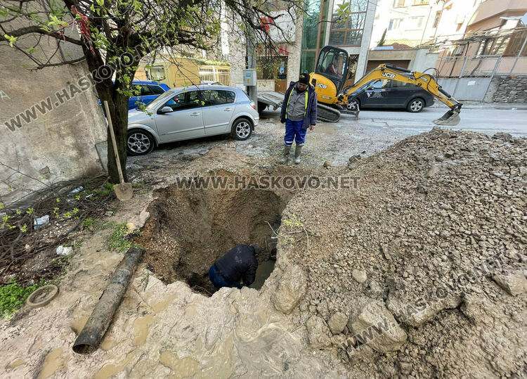 Нова ВиК авария оставя за цел ден без вода района около ул. Дойчо Дойчев