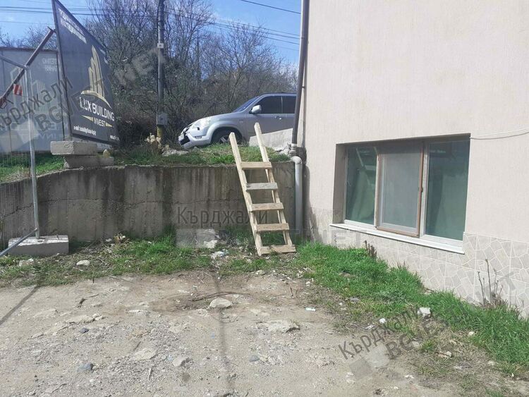 Живущи в блокове 51 и 52А във „Възрожденци“ изразиха недоволство срещу строеж на метри от домовете им