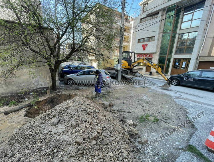 Нова ВиК авария оставя за цел ден без вода района около ул. Дойчо Дойчев