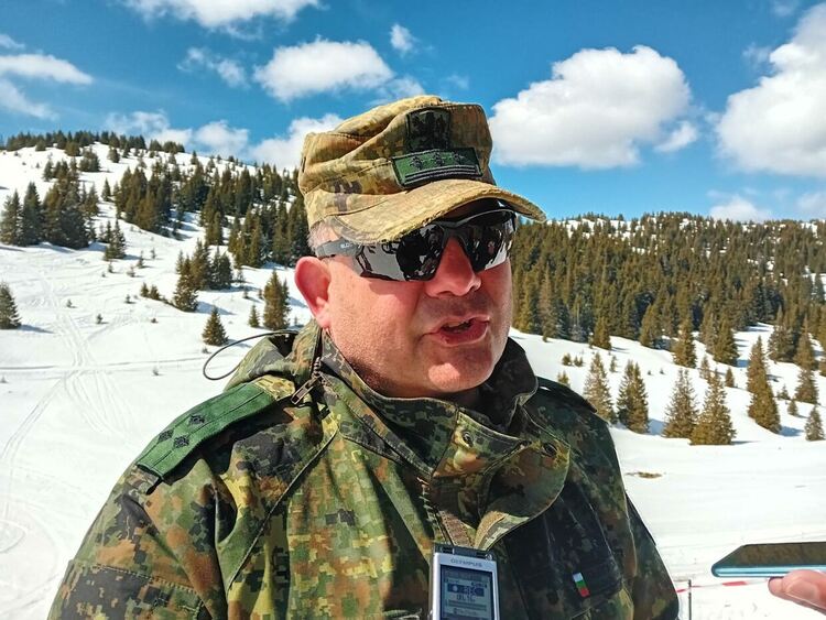 Военослужещи от България, Хърватия и Австрия направиха зрелищни демонстрации на връх Перелик