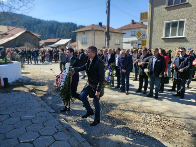 В Барутин с възпоменателен митинг бе отбелязана 52-та годишнина от Възродителния процес