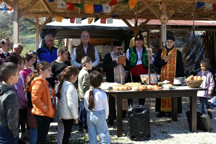 Проведоха се Тодоровите кушии край Асеновград 