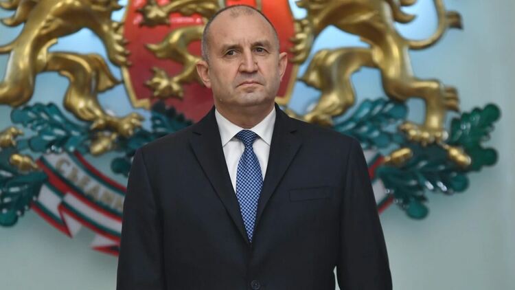 Румен Радев ще избира следващия служебен премиер между 10 души