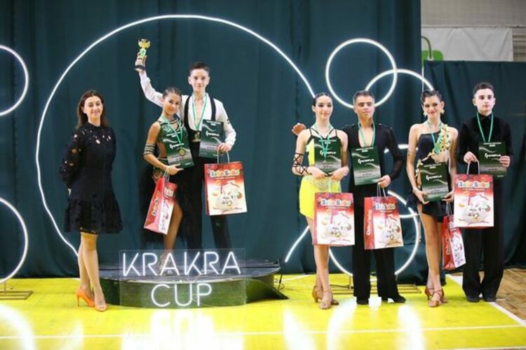 Повече от 1000 танцьори от България, Гърция и Северна Македония взеха участие във второто издание на Международния танцов фестивал „Кракра къп“