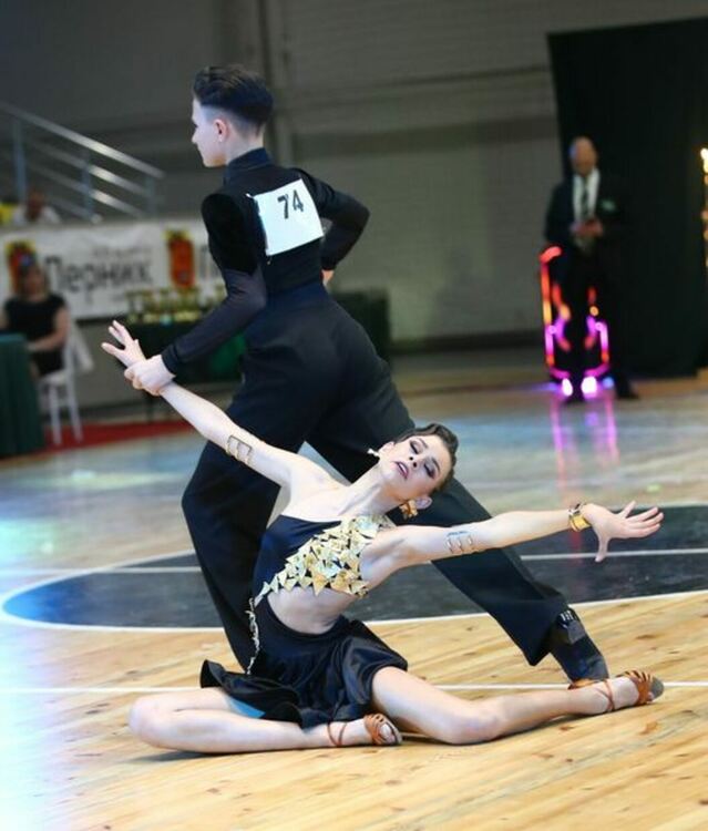 Повече от 1000 танцьори от България, Гърция и Северна Македония взеха участие във второто издание на Международния танцов фестивал „Кракра къп“