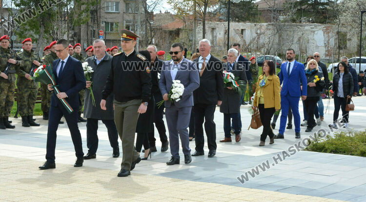 Тържествено отбелязване в Хасково на Ден на Десети пехотен родопски полк и Ден на Тракия