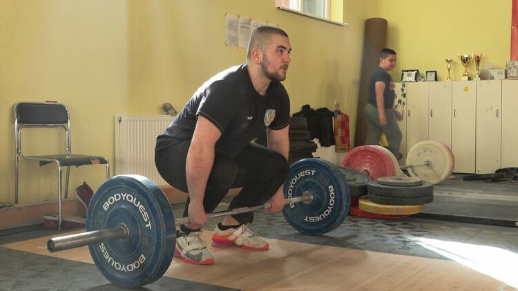 Джанер Али с две титли на шампионата по вдигане на тежести