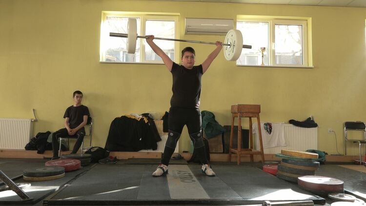 Джанер Али с две титли на шампионата по вдигане на тежести