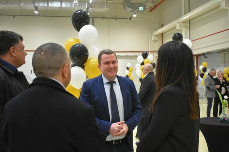 Новите производствени мощности на завода на „Трелеборг Сийлинг Солюшънс България“ в Перник бяха открити днес