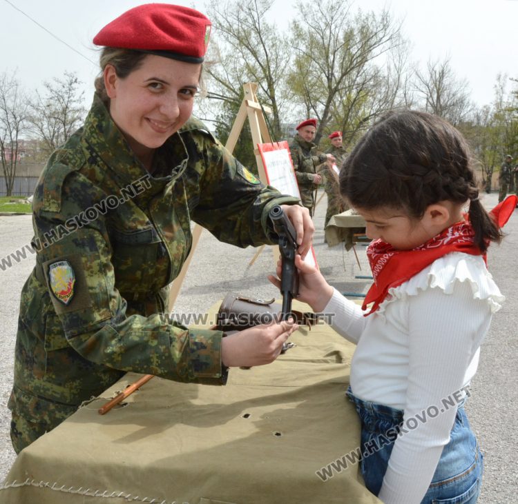   Поделението в Хасково отбелязва 20 години от приемането на България в НАТО