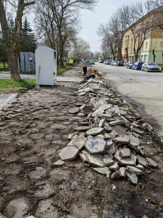 Стартираха дейностите по ремонта на улица „Благой Гебрев“ в кв. Изток