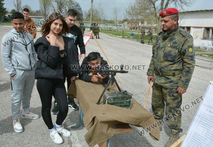   Поделението в Хасково отбелязва 20 години от приемането на България в НАТО