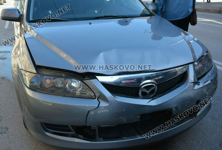 Верижна катастрофа затрудни движението във възлова точка по бул. “Съединение”