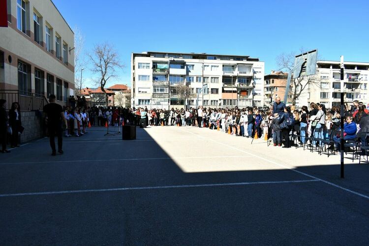 ОУ "Петко Каравелов" в Асеновград на 113 години 