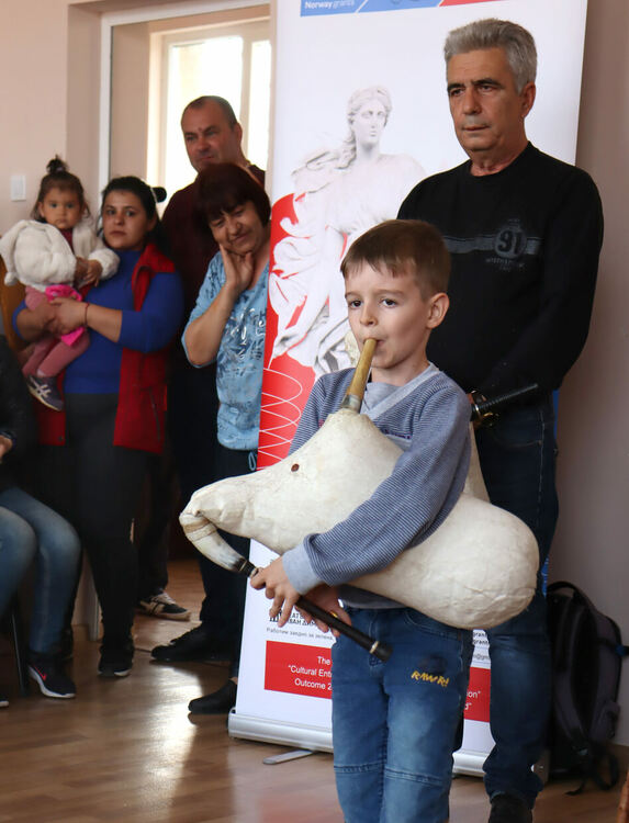 „Музикален калейдоскоп“ представи новооткрити музикални таланти от община Хасково 