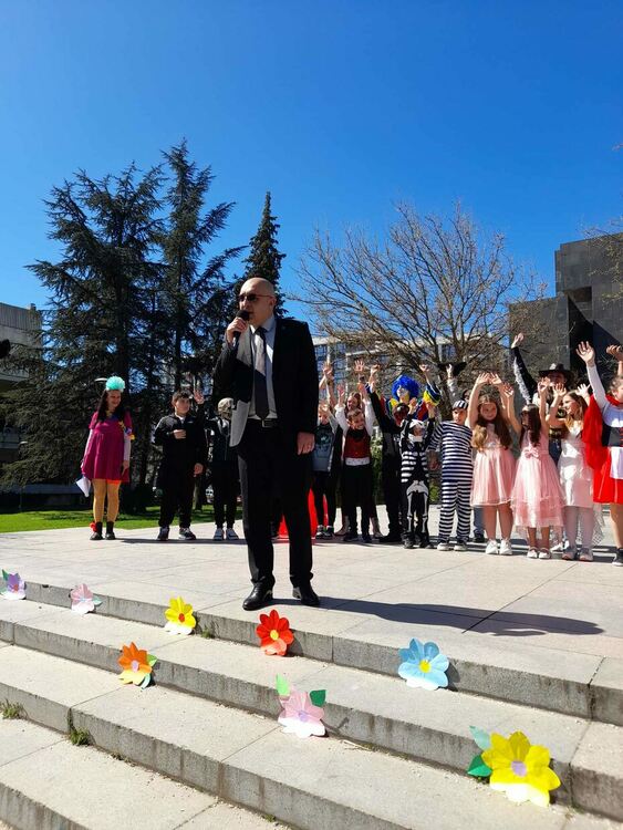 Пролетта дойде в Кърджали с пъстър Пролетен детски карнавал  