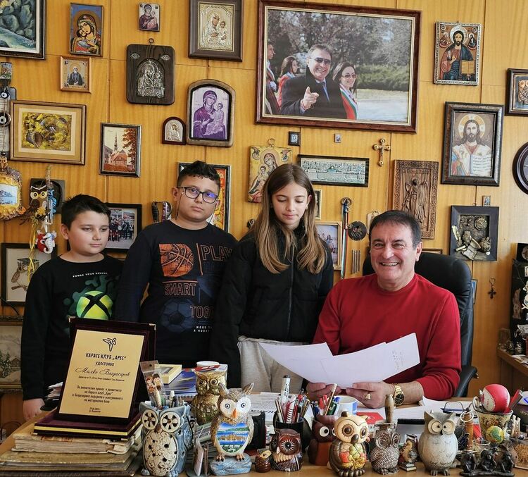 Трима славейковци с награди от "С очите си видях бедата"