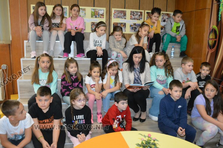 "Маратон на четенето" в хасковската библиотека до края на месеца