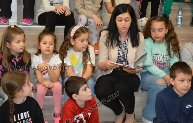 "Маратон на четенето" в хасковската библиотека до края на месеца