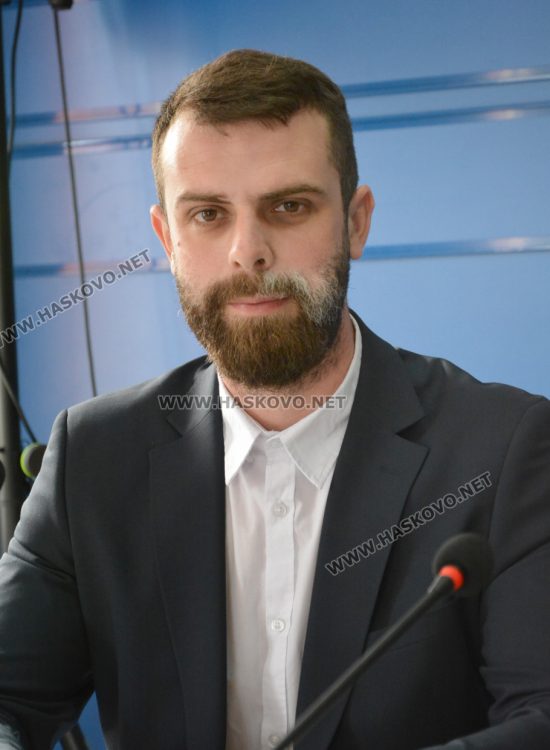 Атанас Кръстев