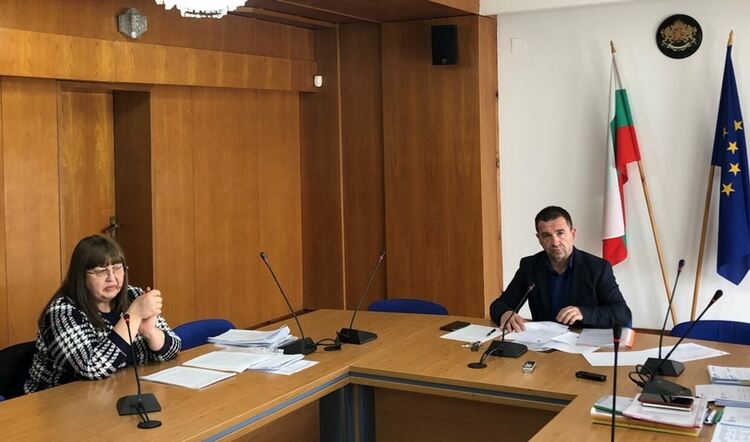 Областната епизоотична комисия заседава във връзка с огнище на африканска чума в съседната Пловдивска област