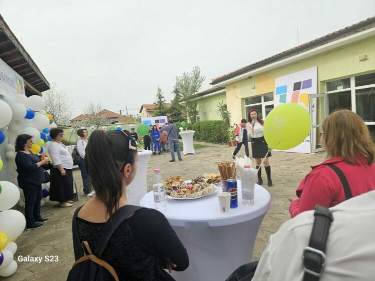 Центърът за настаняване от семеен тип отпразнува своя шести рожден ден