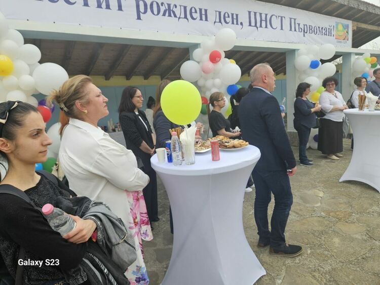Центърът за настаняване от семеен тип отпразнува своя шести рожден ден