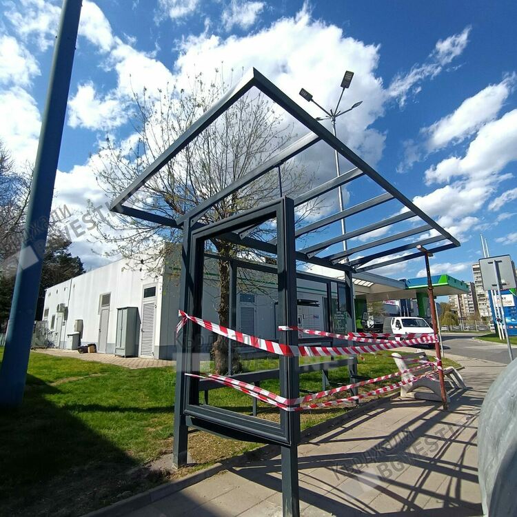 Връщат автобусните спирки пред „Лидъл” в Кърджали към живот