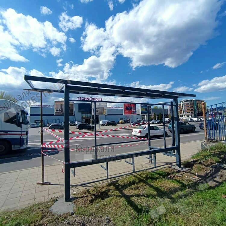 Връщат автобусните спирки пред „Лидъл” в Кърджали към живот