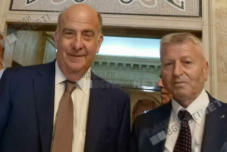 Н.Пр.Кенет Мертен с лекция пред Атлантическия клуб,Кърджали бе представен от Недко Тодоров
