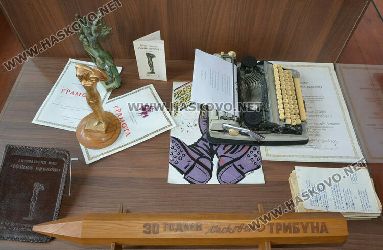 Показват за първи път вещи на Ари и Асен Златаров в подновената експозиция на Кирково училище