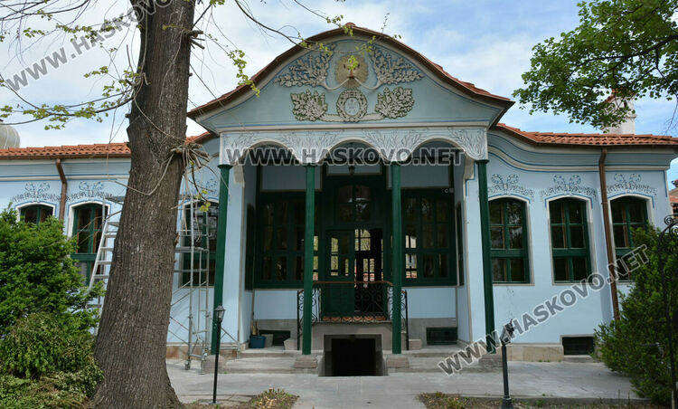 Показват за първи път вещи на Ари и Асен Златаров в подновената експозиция на Кирково училище