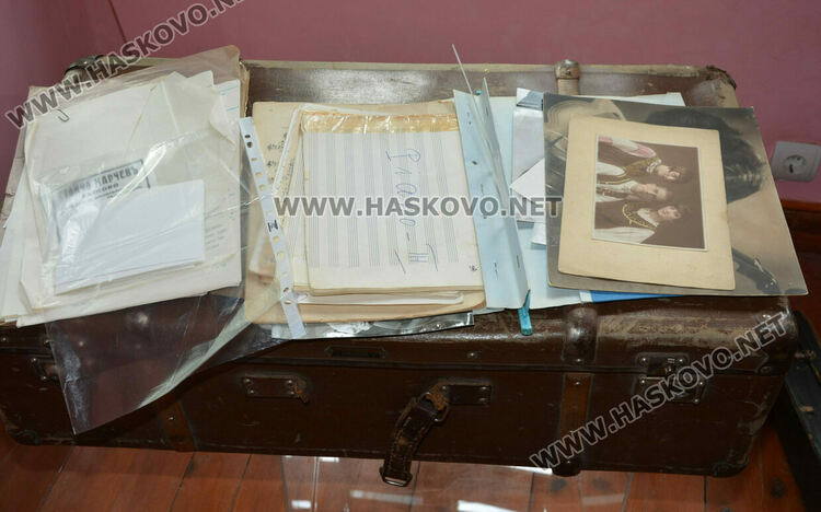 Показват за първи път вещи на Ари и Асен Златаров в подновената експозиция на Кирково училище