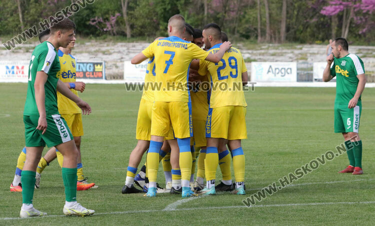 „Димитровград“ и „Саяна Хасково“ с победи