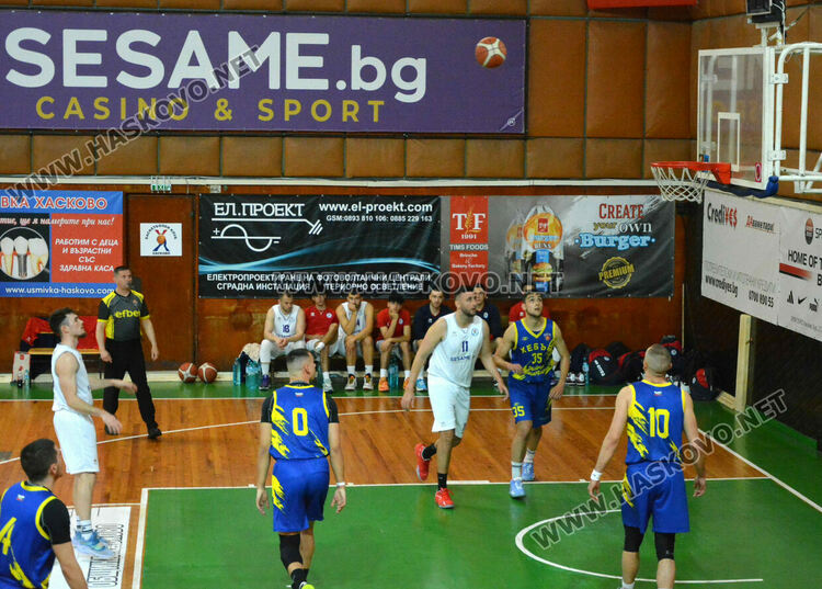 В напрегнат мач “Хебър” победи “Хасково”