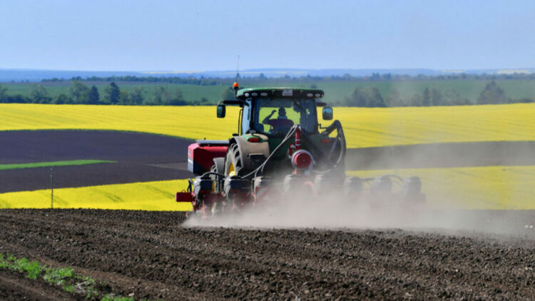 Последен ден земеделците да кандидатстват за държавни помощи заради войната в Украйна