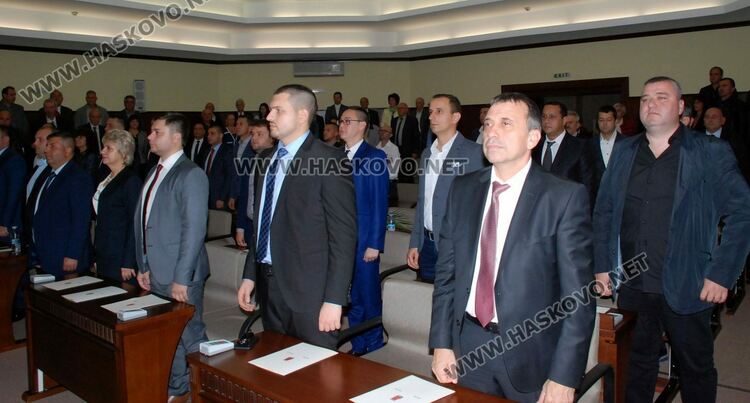 Новият стар Общински съвет продължава заседанията си откъдето бяха спрели в края на мандата