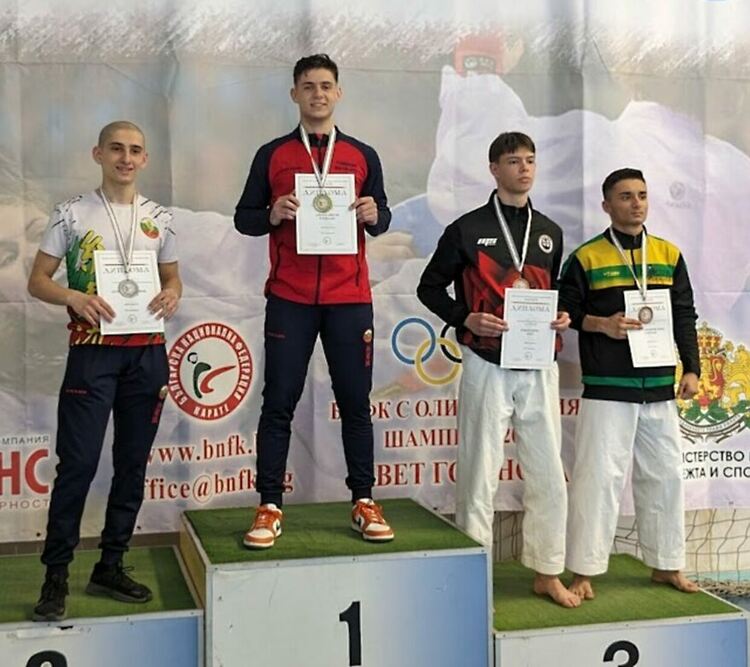 Каратеките на „Торнадо“ с успехи на поредица от държавни първенства