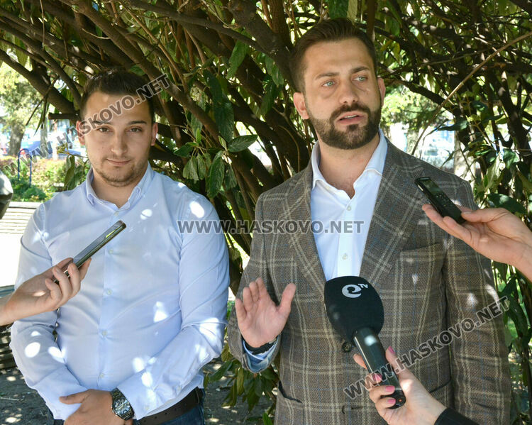 Богдан Богданов и Камен Тодоров /в дясно/