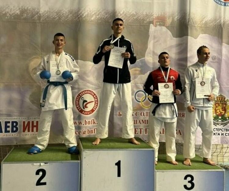 Каратеките на „Торнадо“ с успехи на поредица от държавни първенства