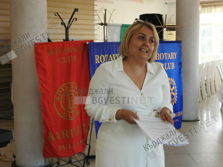 Айтен Сабри